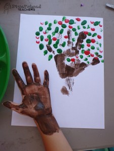 handprint apple tree 4